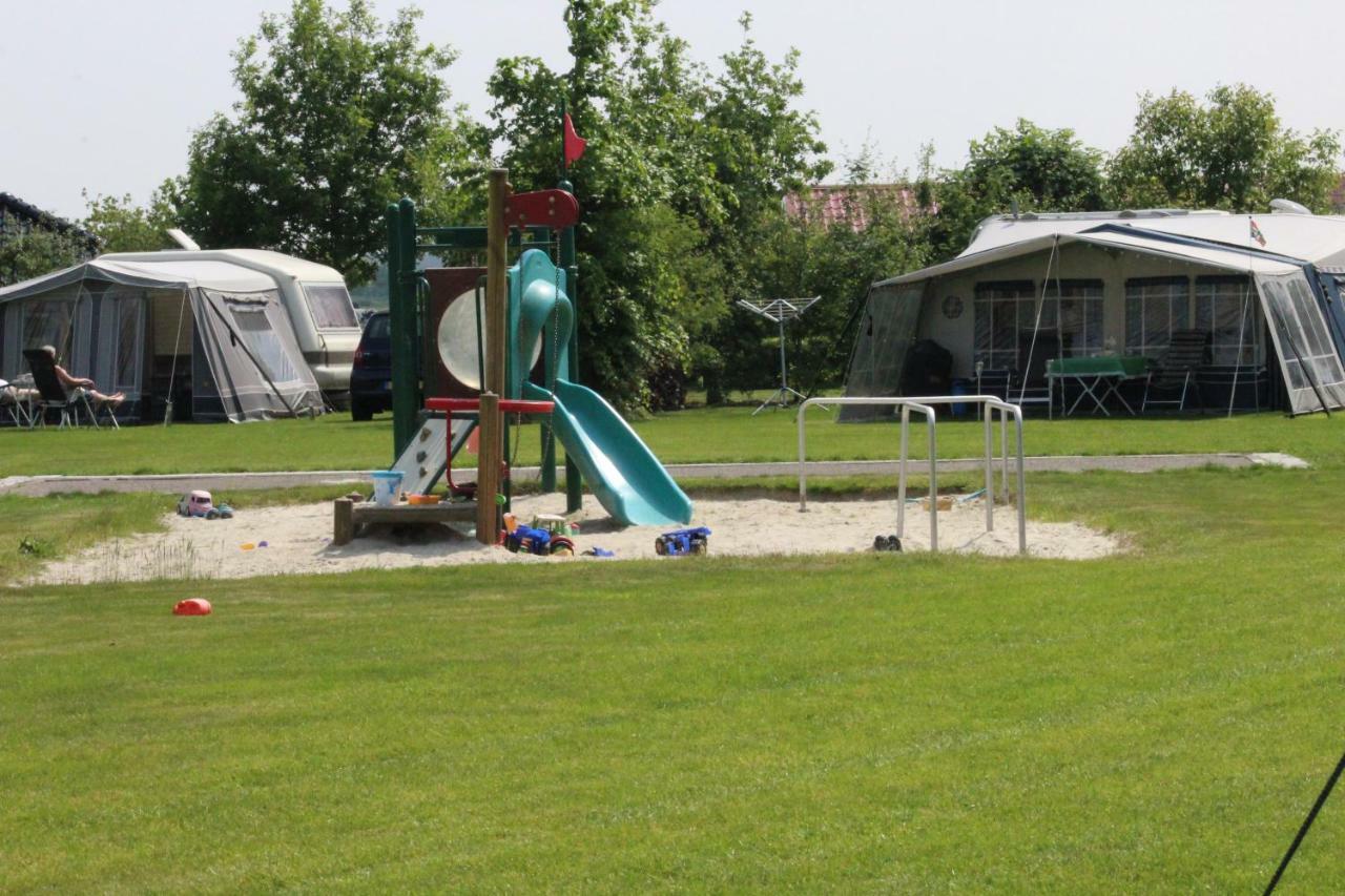Hofgalow Chalet Op Camping "De Stal" Drijber Bagian luar foto