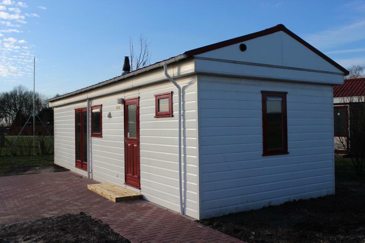 Hofgalow Chalet Op Camping "De Stal" Drijber Bagian luar foto